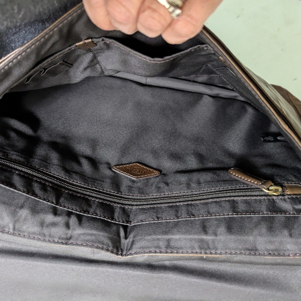 Fossil Brown Over Shoulder Satchel - Picture 4 of 8